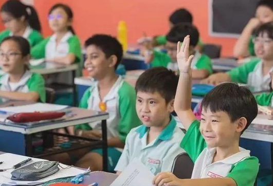 国际生如何进入新加坡政府公立学校？AEIS考试分数要求多少？